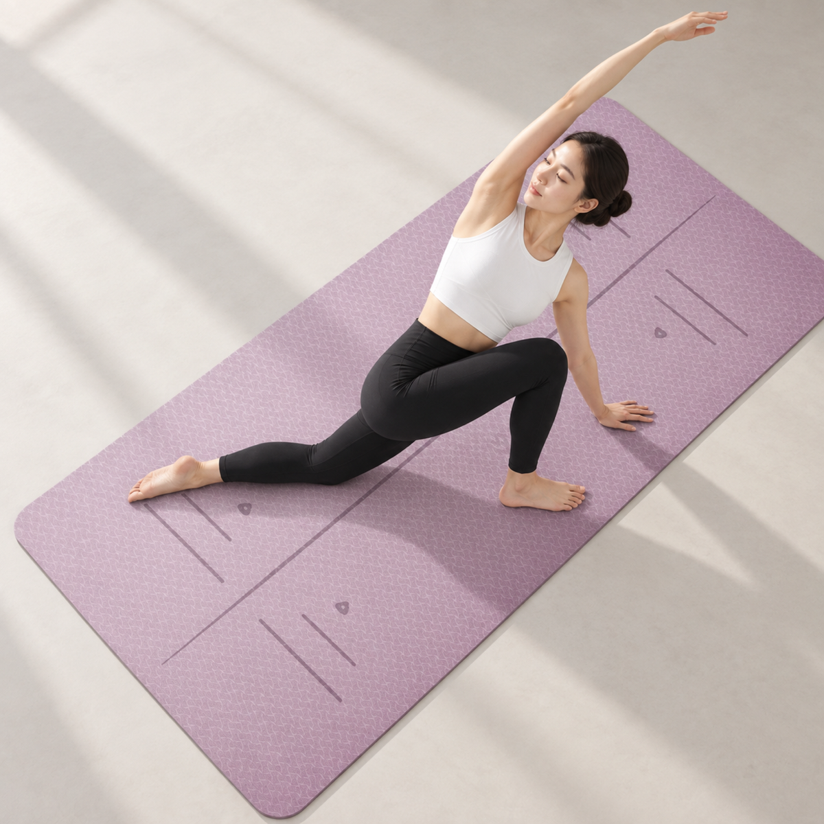 Velvet model | Extra-Wide 8mm Yoga Mat | Purple | extra-wide-8mm-yoga-mat-purple-front-v5-1x1.png 主圖